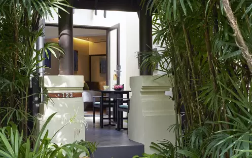 Junior Garden View Suite - Entrance